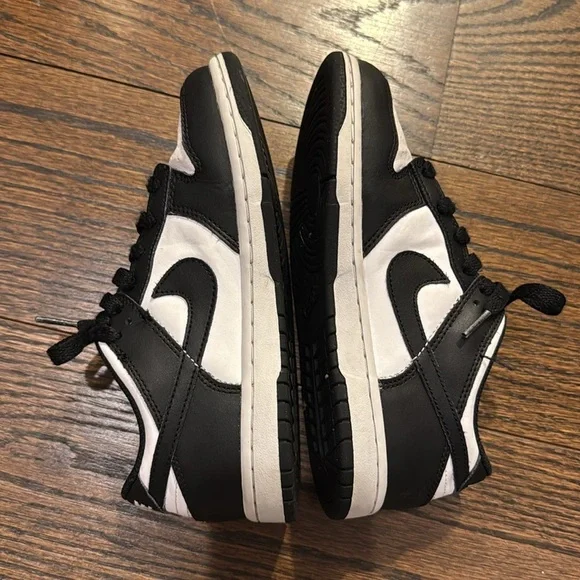Nike dunk low panda black and white little kid - Picture 6 of 8